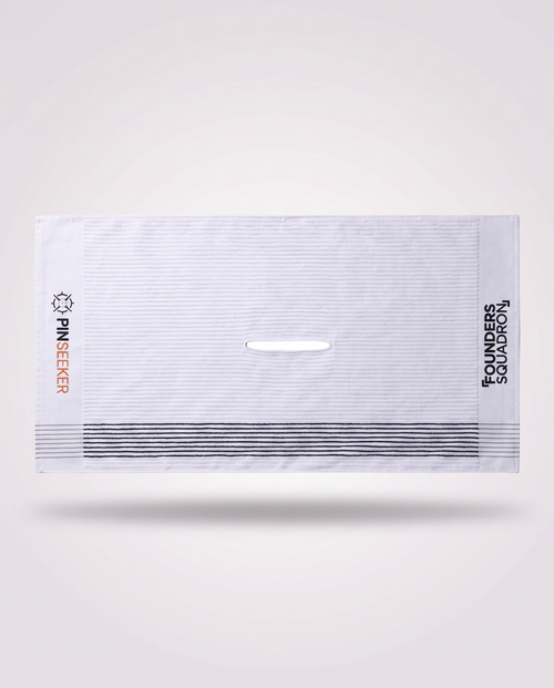 PINSEEKER Caddy Golf Towel in Whiteout, 550GSM cotton with the reinforced centre slit