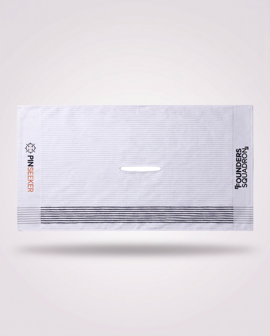 PINSEEKER Caddy Golf Towel in Whiteout, 550GSM cotton with the reinforced centre slit
