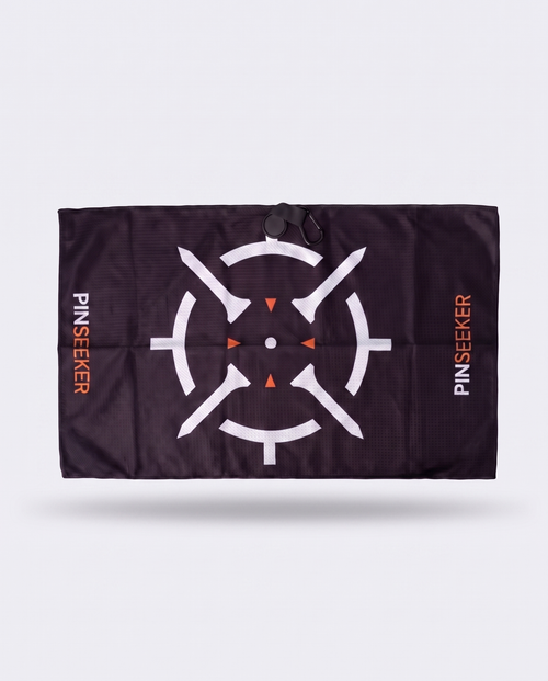 PINSEEKER Magnetic Golf Towel in Blackout, cleaning face with the target logo and magnet clip