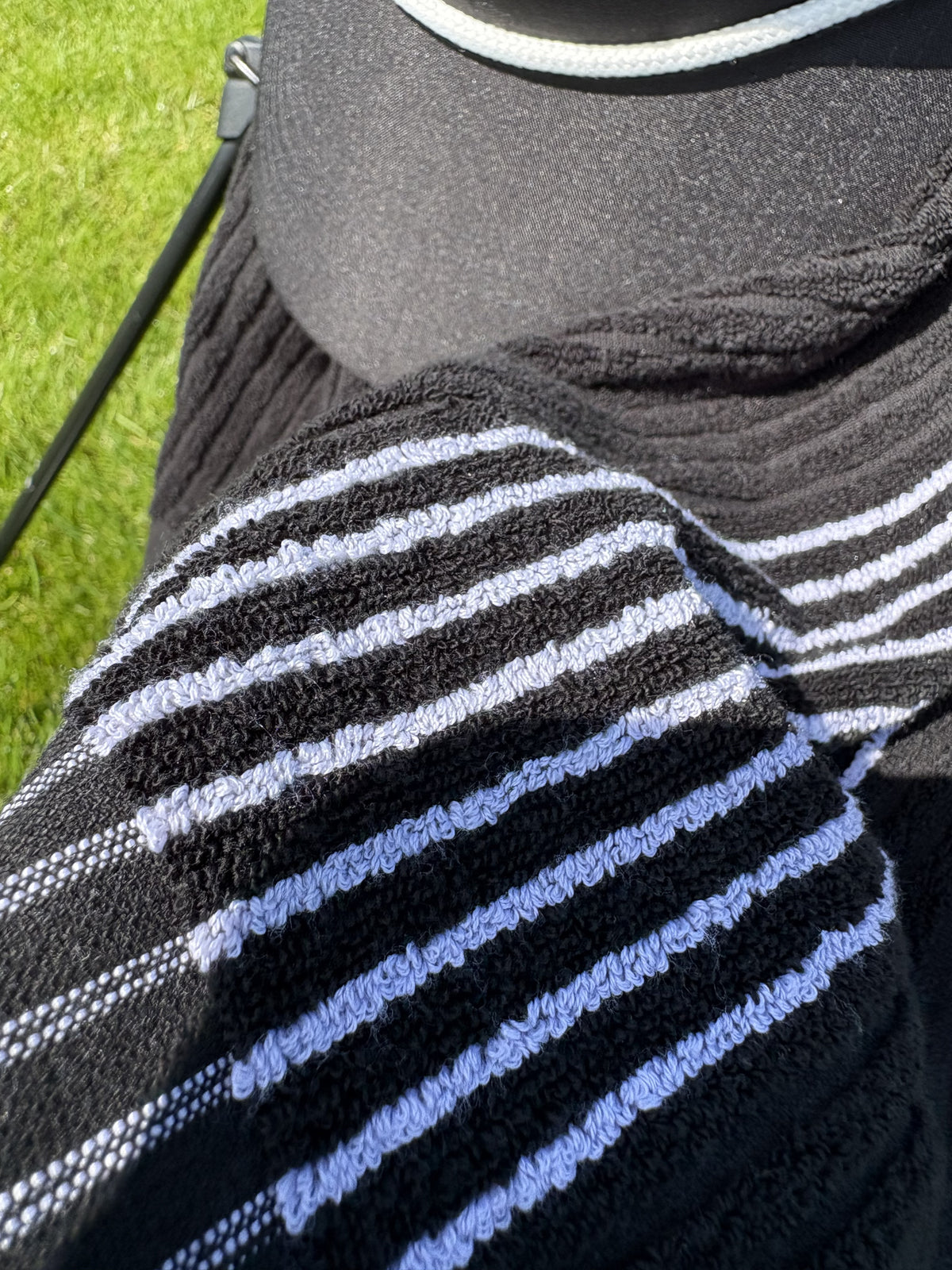 PINSEEKER Caddy Golf Towel, Blackout colourway