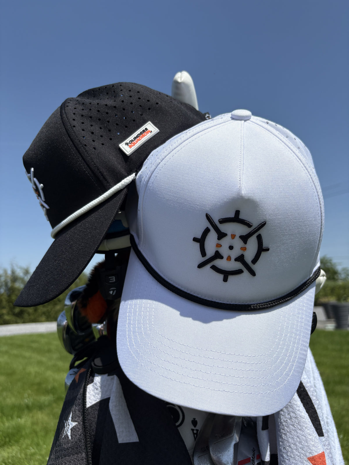 PINSEEKER golf towel and cap range