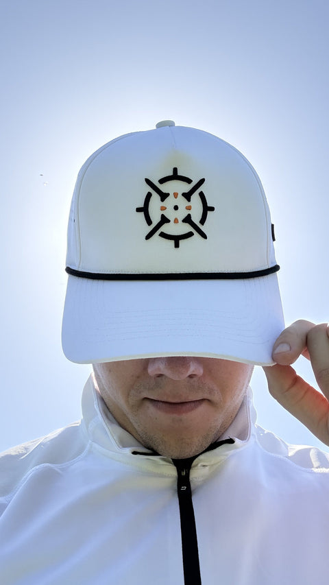 PINSEEKER Performance Golf Cap, Whiteout colourway