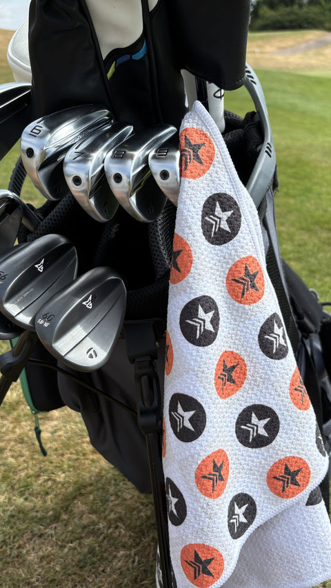 PINSEEKER Magnetic Golf Towel, Whiteout colourway
