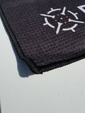 PINSEEKER Tour Golf Towel, Blackout colourway